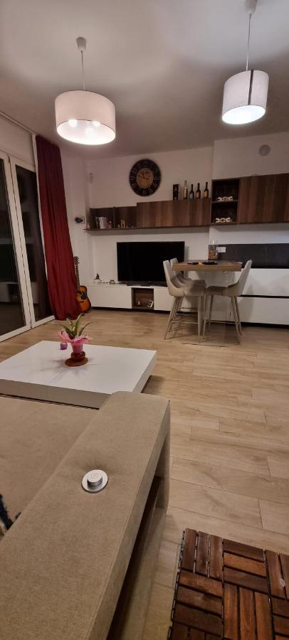 מילאנו La Maison De Florina מראה חיצוני תמונה